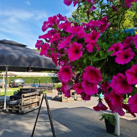 Casa Ibiza is vakantie in Drenthe Schoonebeek Buitenkant foto