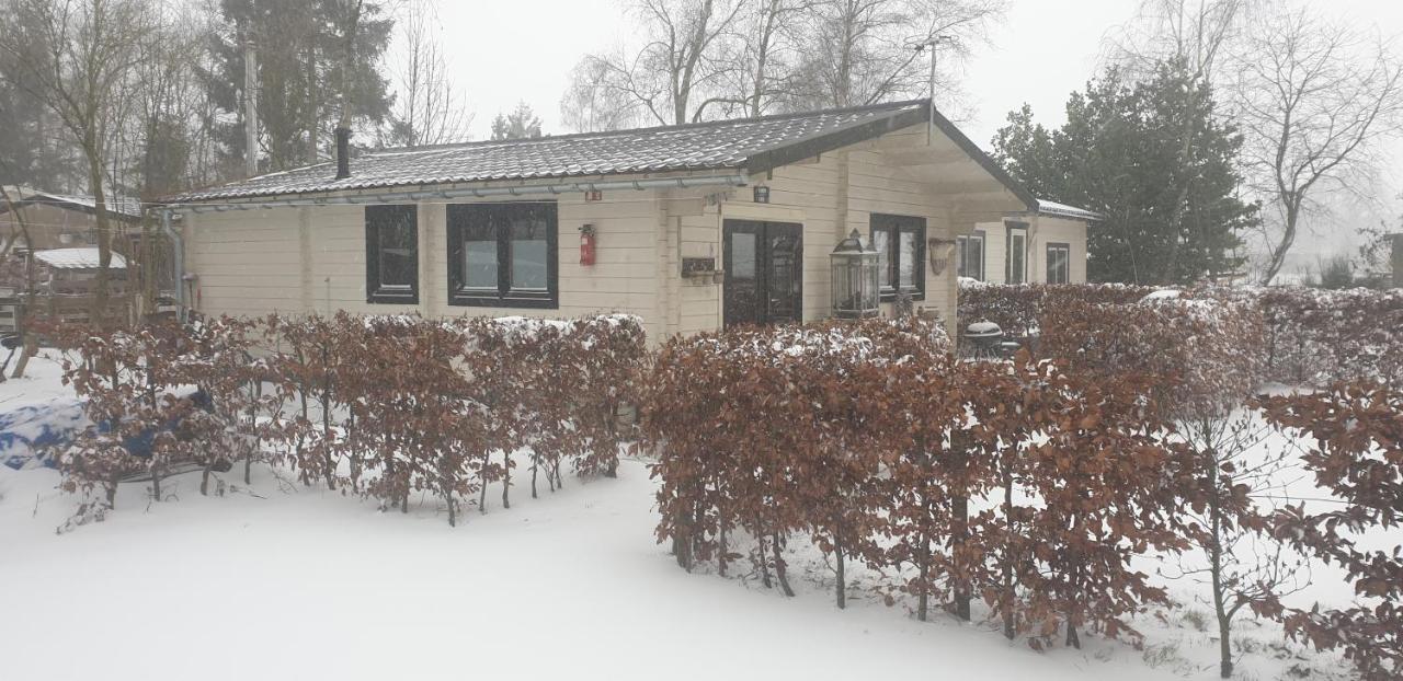 Casa Ibiza is vakantie in Drenthe Schoonebeek Buitenkant foto